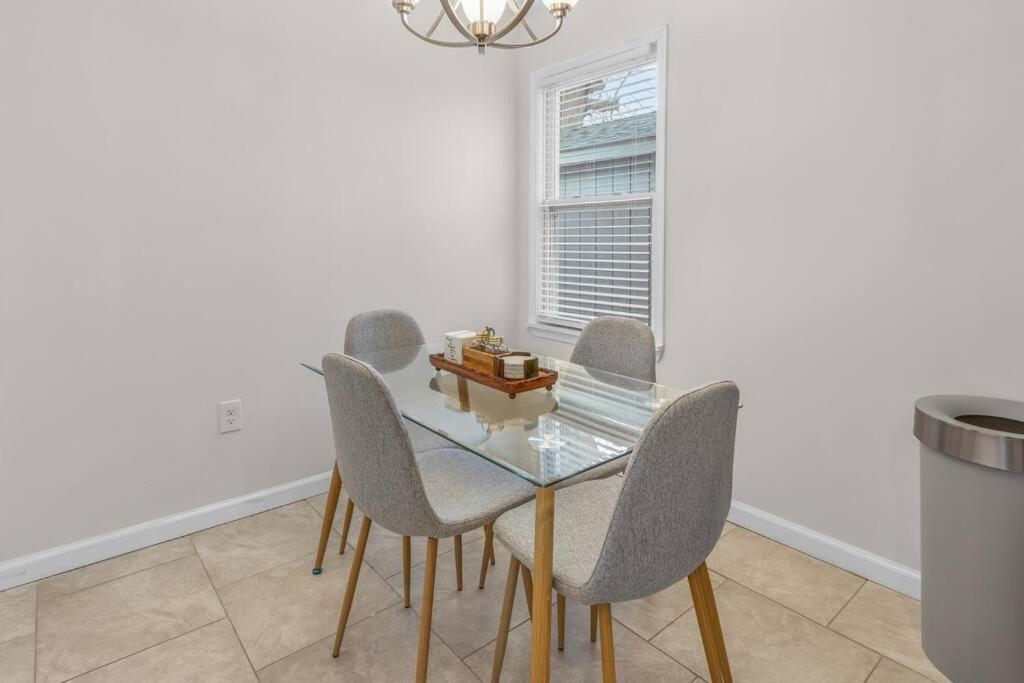 Family Style 5Br Home Mins From Buckroe Beach Hampton Exterior foto